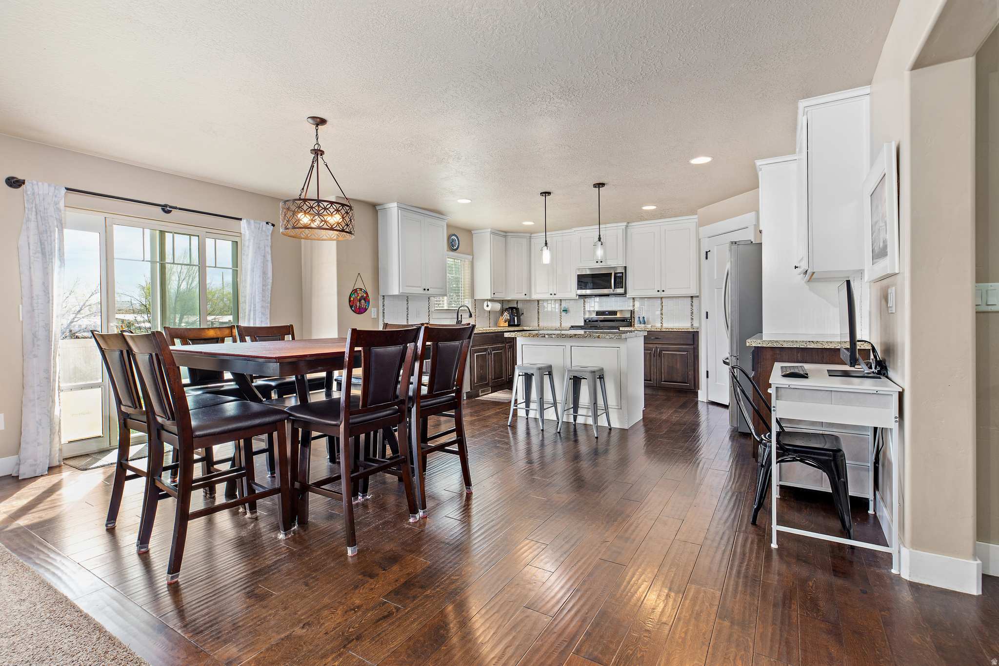 EAST MEADOWS ESTATES - Residential