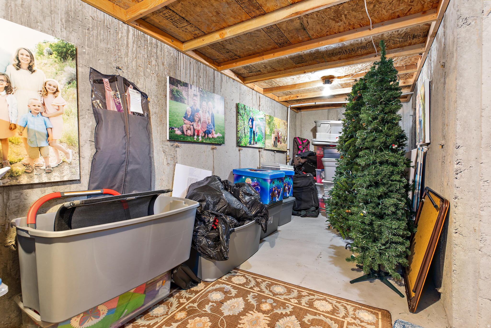 EAST MEADOWS ESTATES - Residential