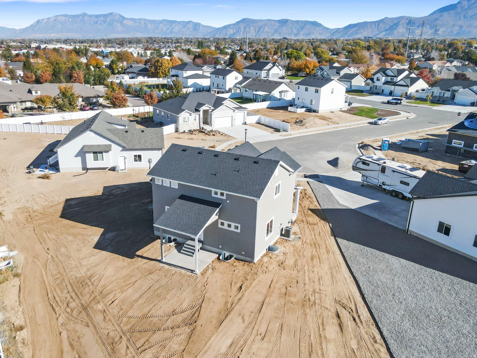 REGENCY GARDENS - Residential