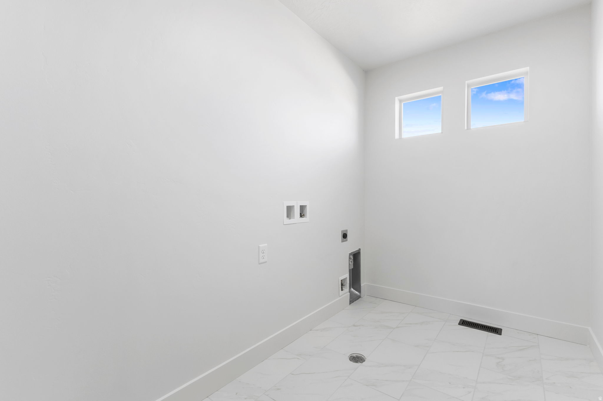 REGENCY GARDENS - Residential