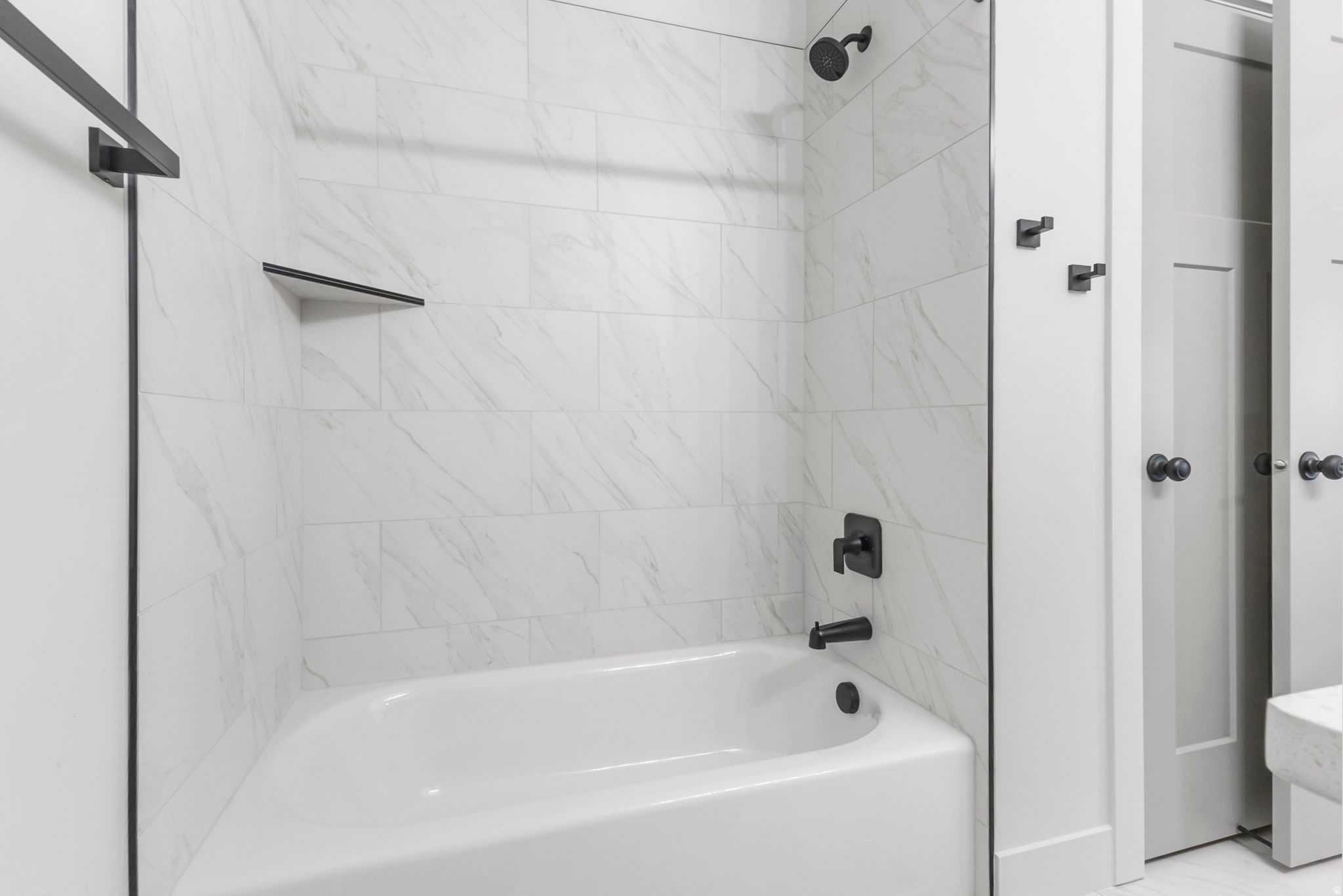 REGENCY GARDENS - Residential