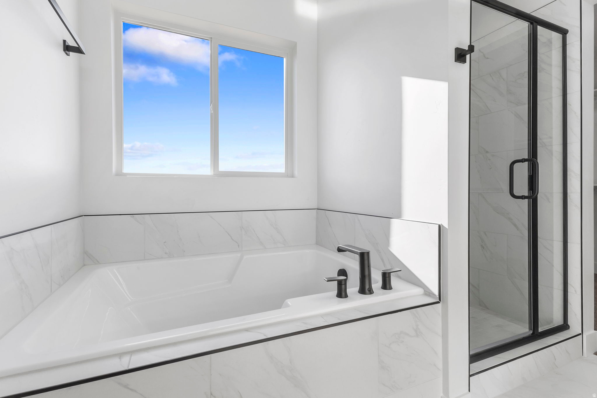 REGENCY GARDENS - Residential