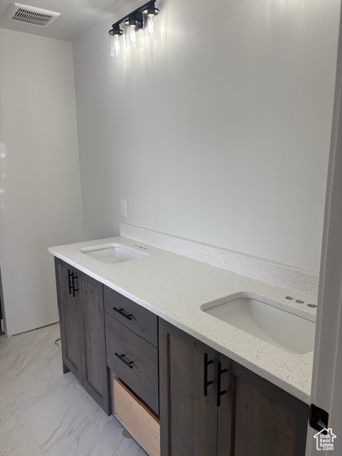 REGENCY GARDENS - Residential