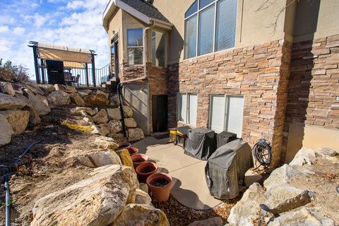 Tiny photo for 14 N 850 E, Lindon, UT 84042 (MLS # 2144994)