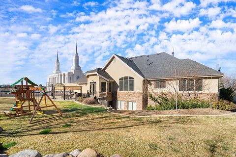 Tiny photo for 14 N 850 E, Lindon, UT 84042 (MLS # 2144994)