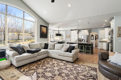 Tiny photo for 14 N 850 E, Lindon, UT 84042 (MLS # 2144994)