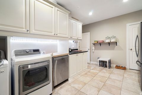 Tiny photo for 14 N 850 E, Lindon, UT 84042 (MLS # 2144994)