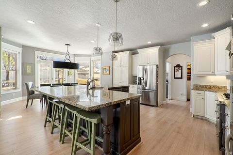 Tiny photo for 14 N 850 E, Lindon, UT 84042 (MLS # 2144994)