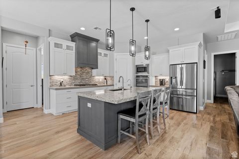 Tiny photo for 3243 S SANDSTONE DR, Hurricane, UT 84737 (MLS # 2109229)