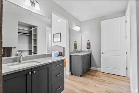 Tiny photo for 3243 S SANDSTONE DR, Hurricane, UT 84737 (MLS # 2109229)