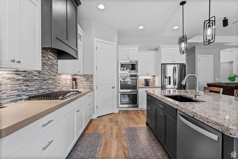 Tiny photo for 3243 S SANDSTONE DR, Hurricane, UT 84737 (MLS # 2109229)