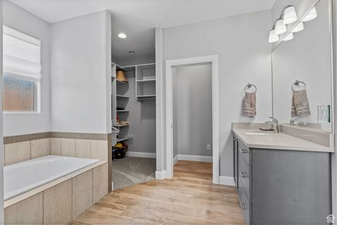 Tiny photo for 3243 S SANDSTONE DR, Hurricane, UT 84737 (MLS # 2109229)