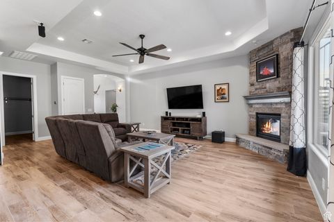 Tiny photo for 3243 S SANDSTONE DR, Hurricane, UT 84737 (MLS # 2109229)