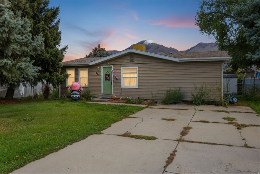 Come check out this cute home! It's a 3-bed, 2-bath home, ideal for families. The AC is 4 yrs old, New range, New Roof, New Furnace and WH 6 yrs old. This home has stunning Wasatch Mountain views, open floor plan, spacious master, versatile bedrooms, fenced yard, full sprinkler system, 2nd water and covered patio. Buyer to verify all info.