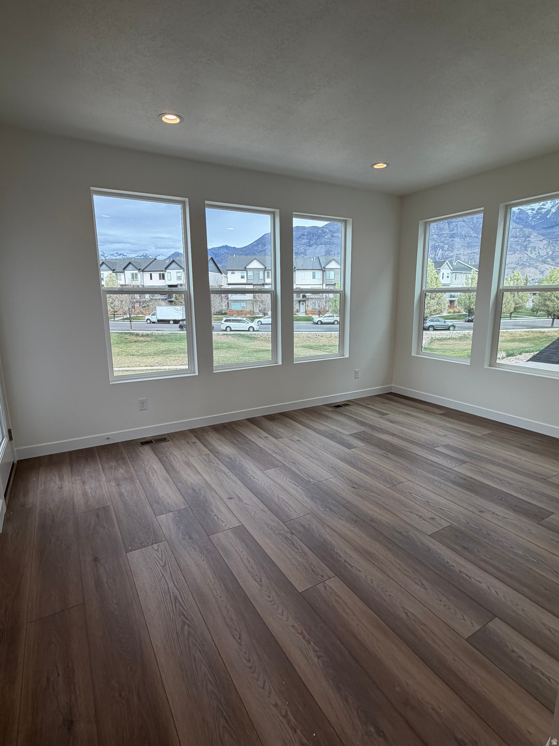 TAYSIDE FARMS - Residential