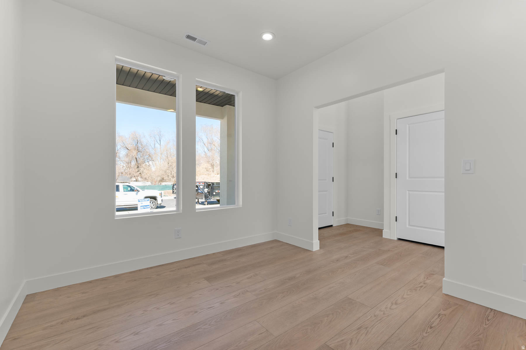 BELLE HOLLOW - Residential