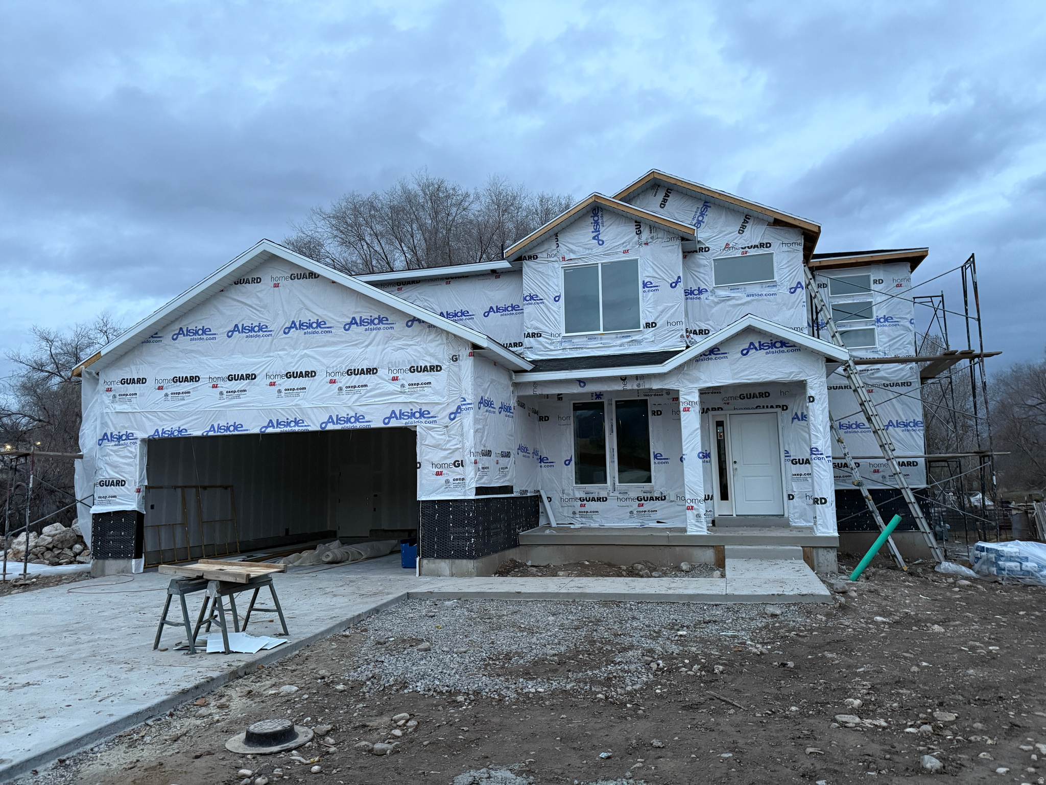 BELLE HOLLOW - Residential