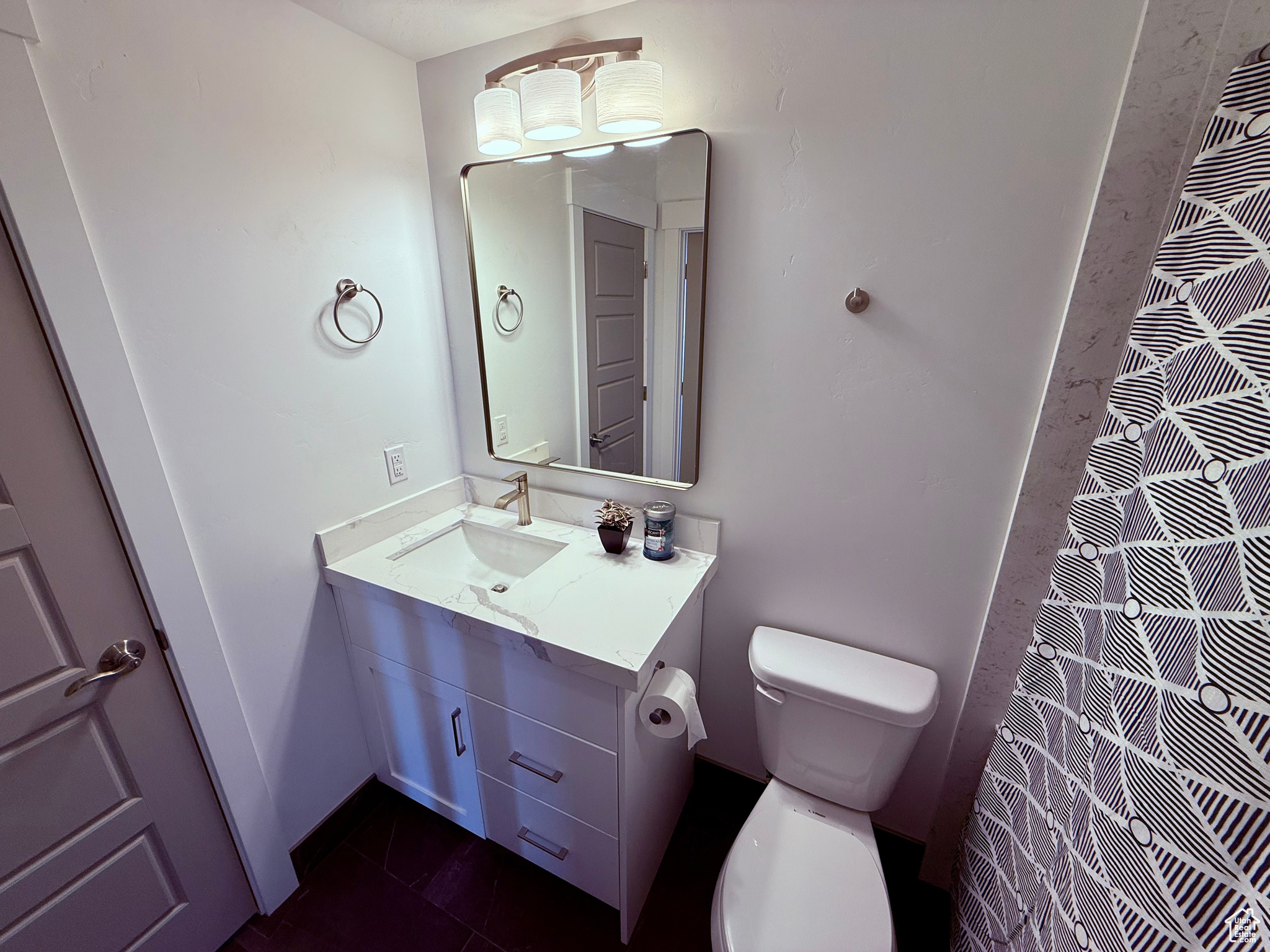 3153 S Country Club Way, Garden City, Utah image 24