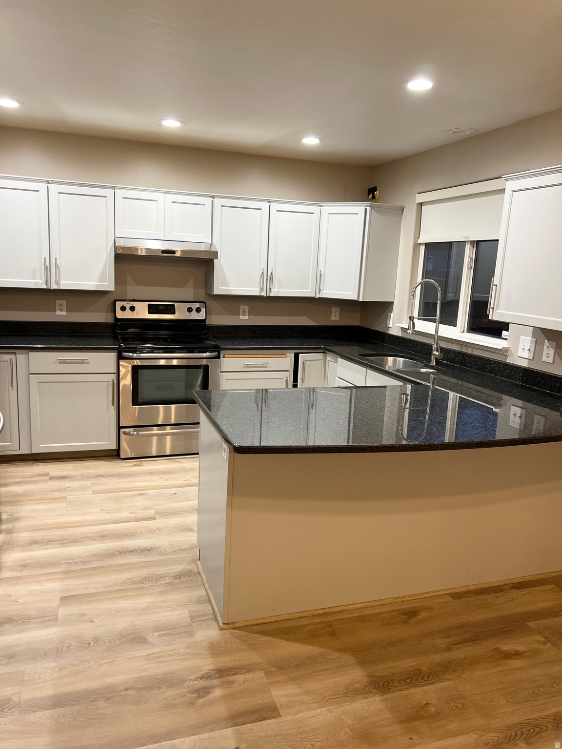 ASPENS CONDOMINIUMS - Residential