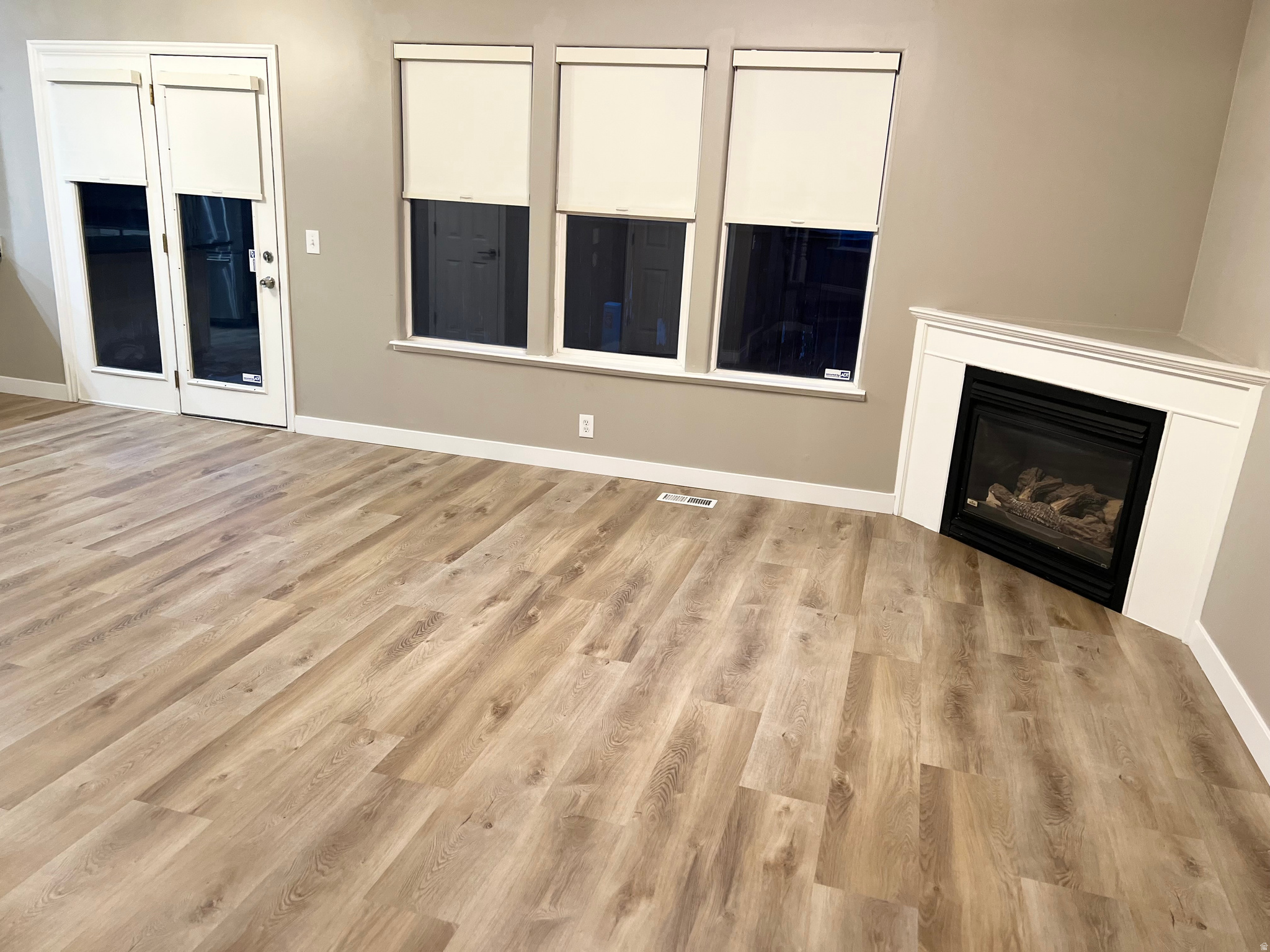 ASPENS CONDOMINIUMS - Residential