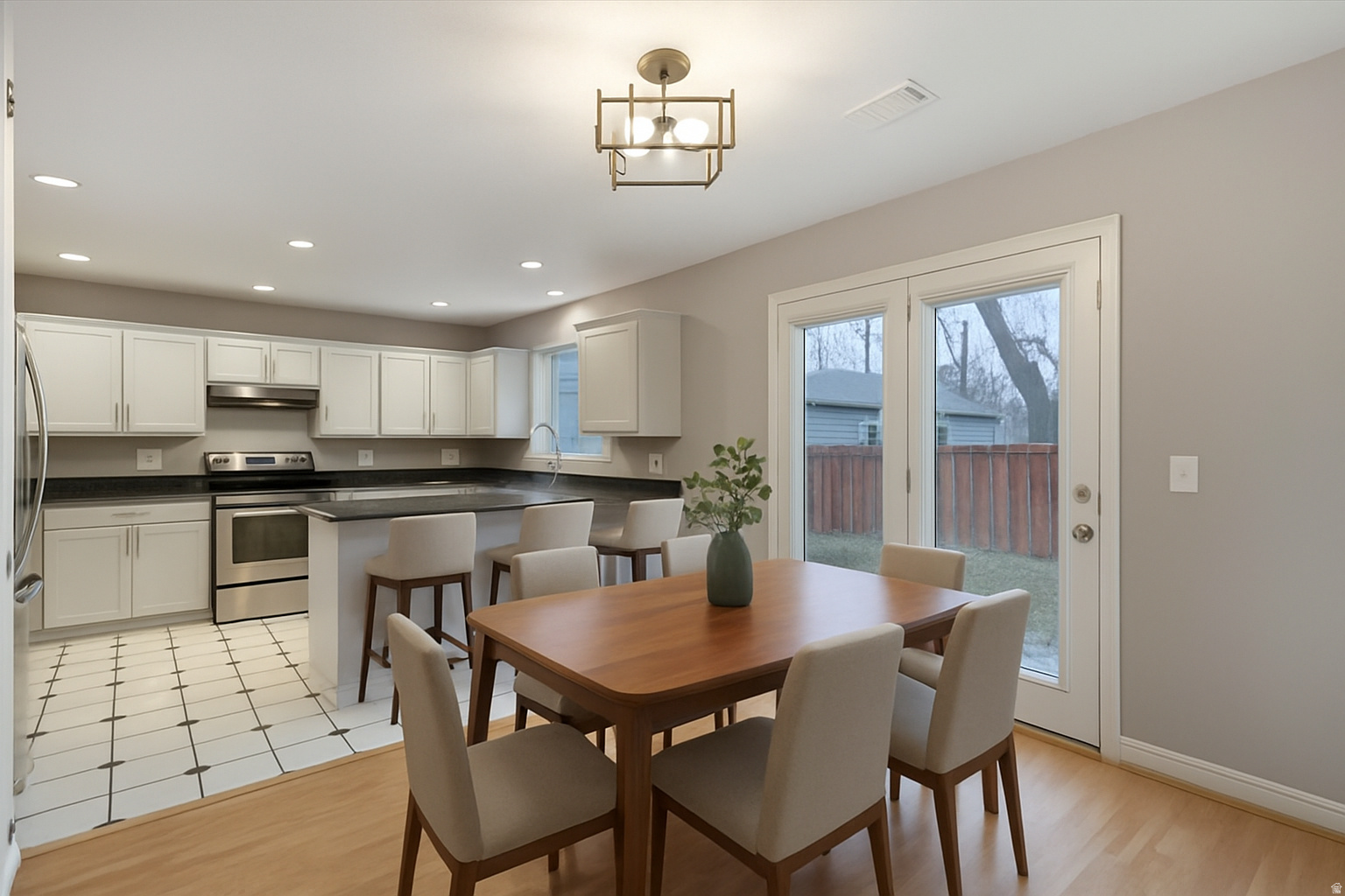 ASPENS CONDOMINIUMS - Residential