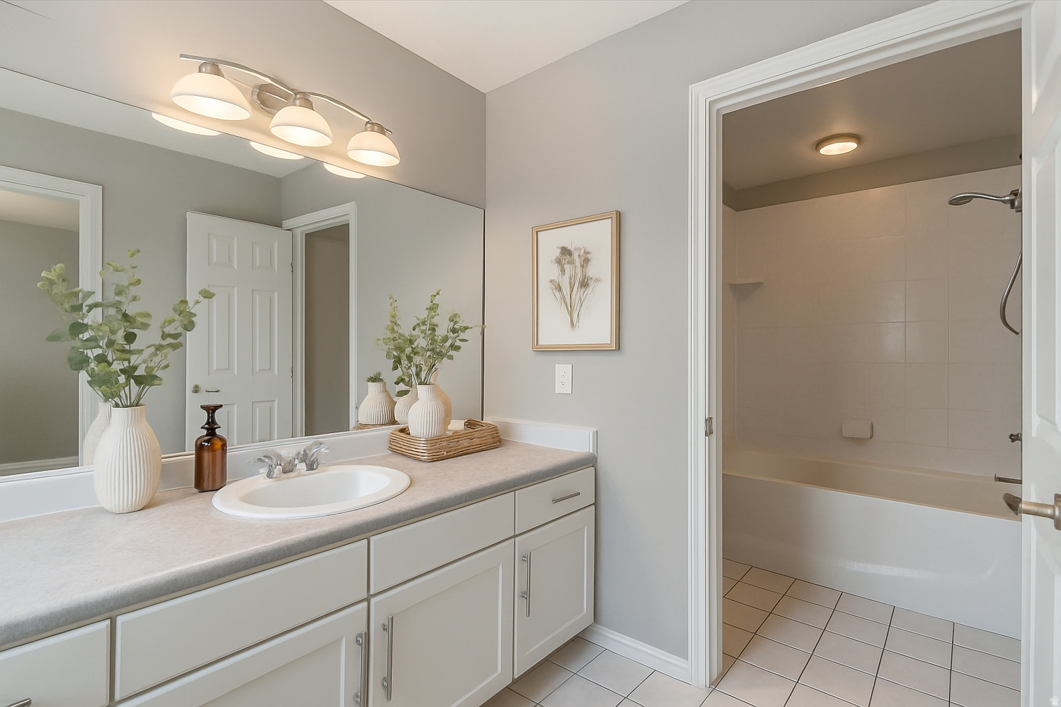 ASPENS CONDOMINIUMS - Residential