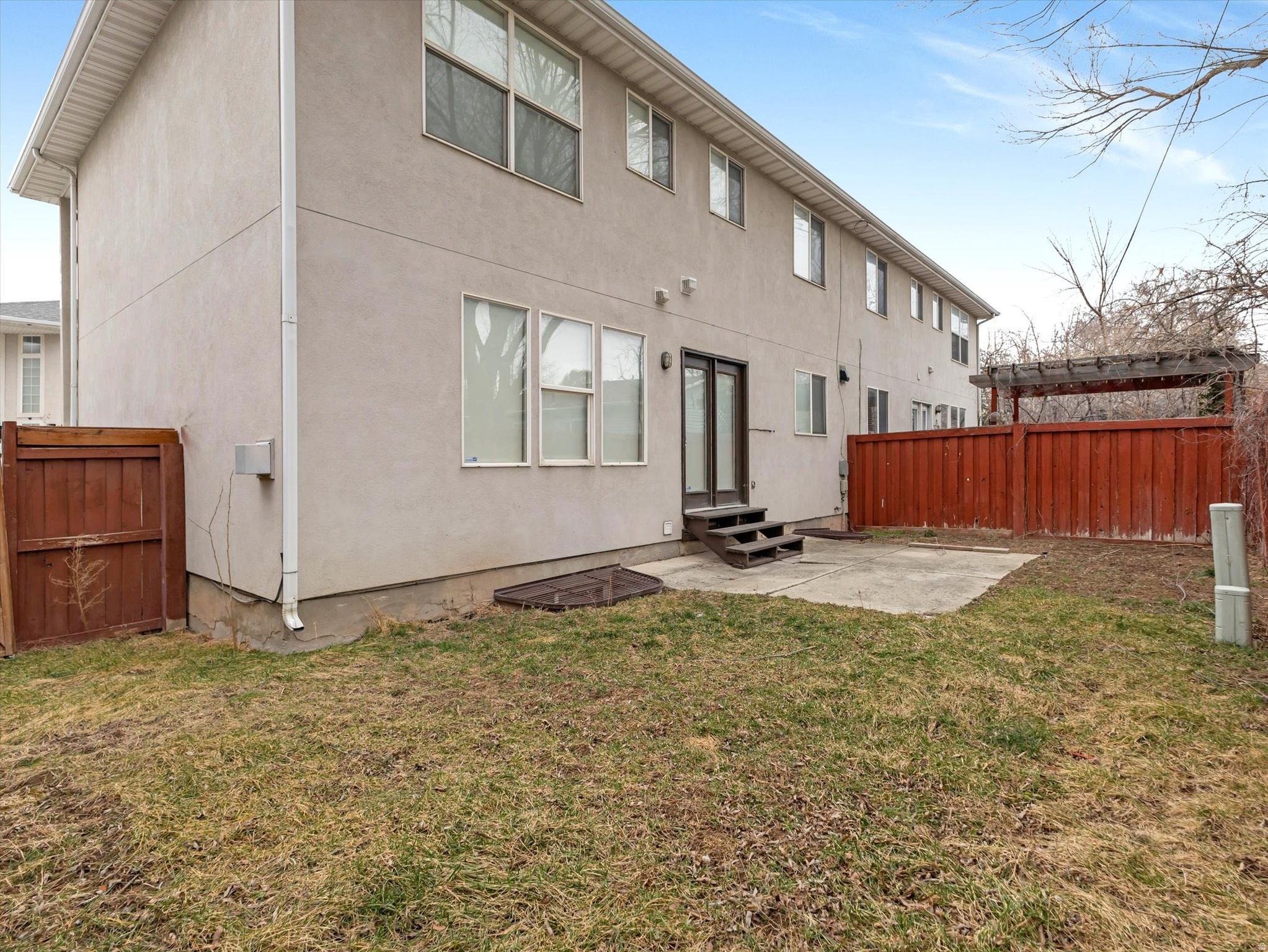 ASPENS CONDOMINIUMS - Residential