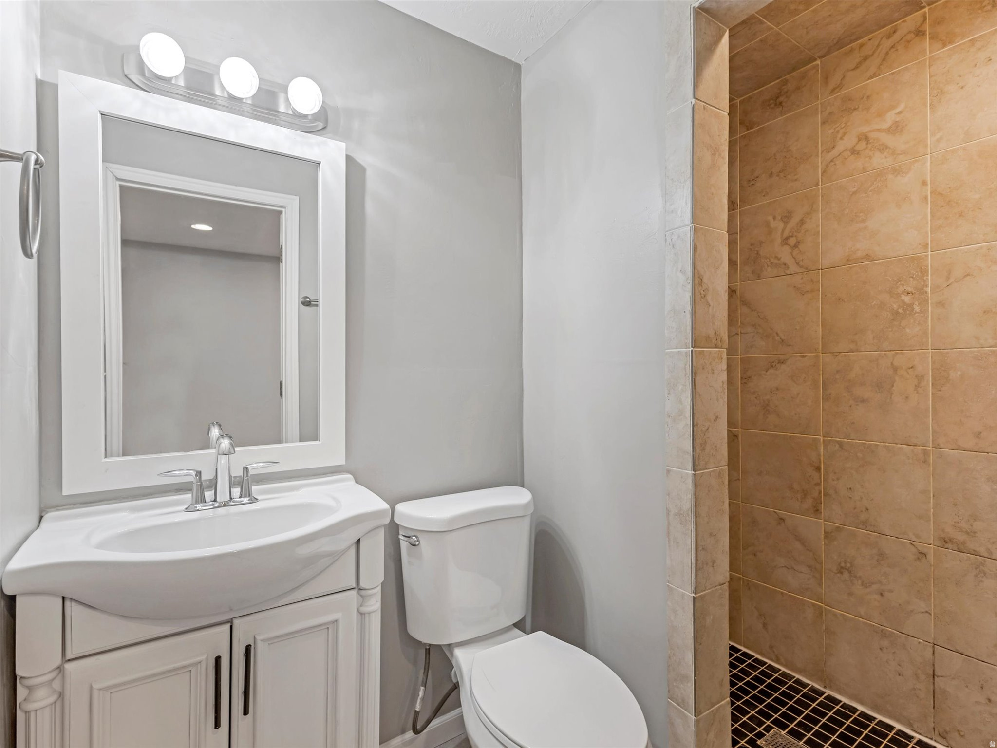 ASPENS CONDOMINIUMS - Residential