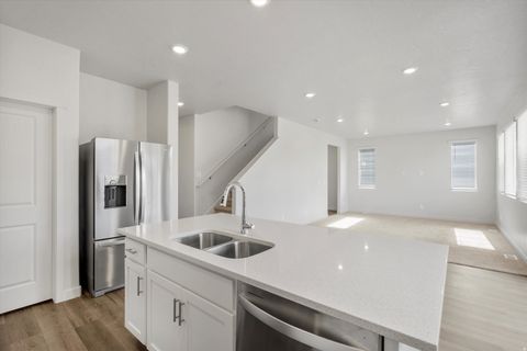 353 W 630 N 19 Tooele UT 84074