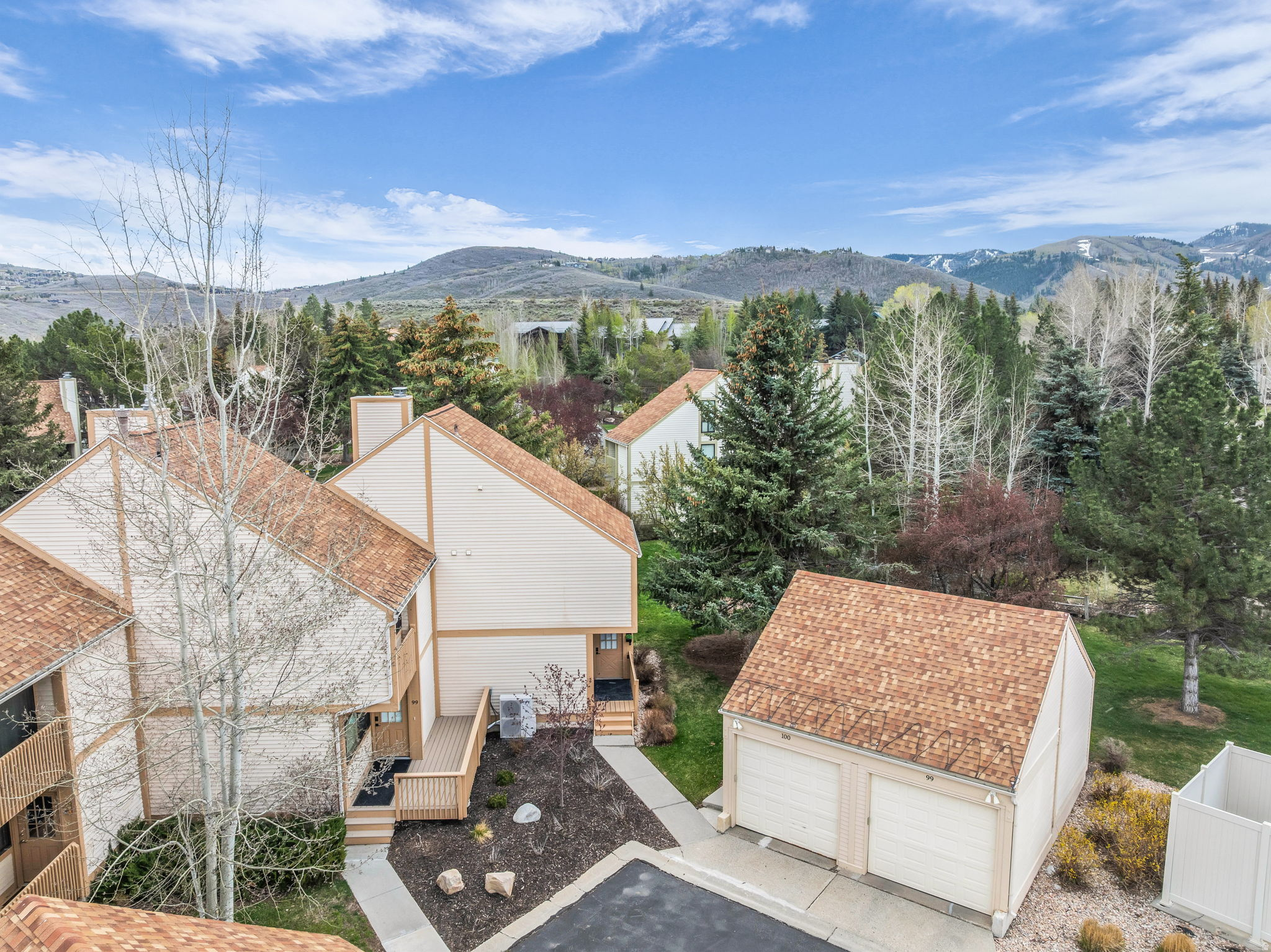 RACQUET CLUB VILLAGE SUB - Residential