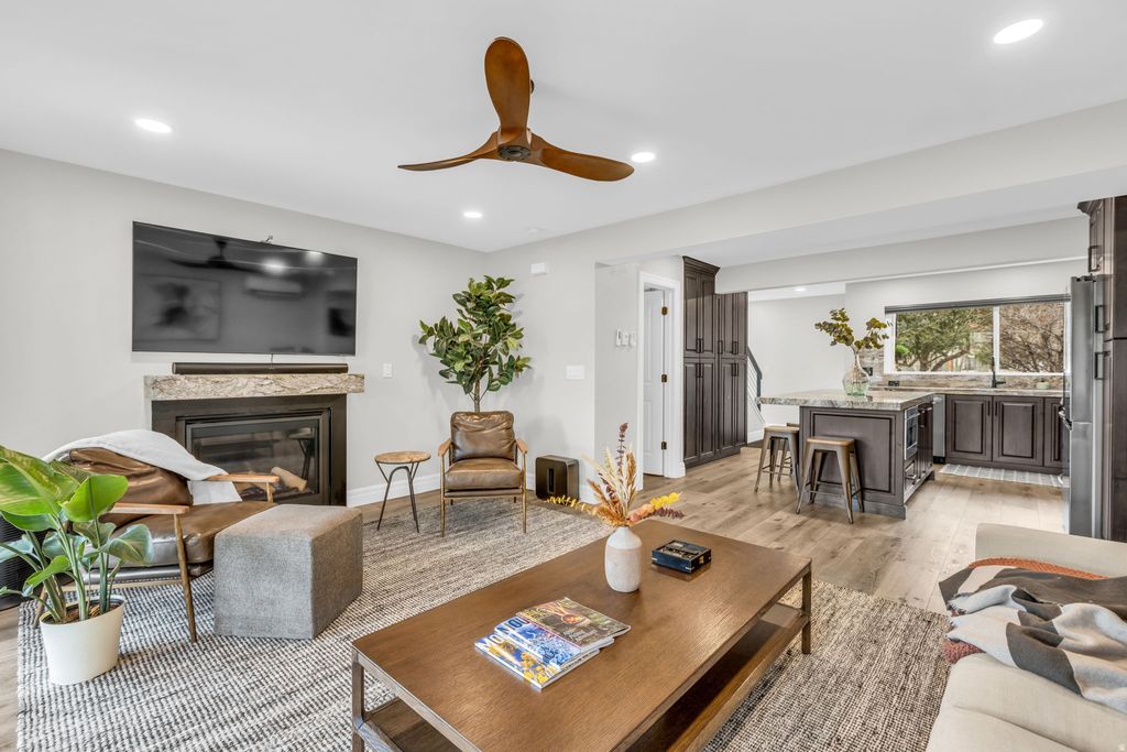 Photo of 100 SEGURA CT, Park City, UT 84060 (MLS # 2151496)