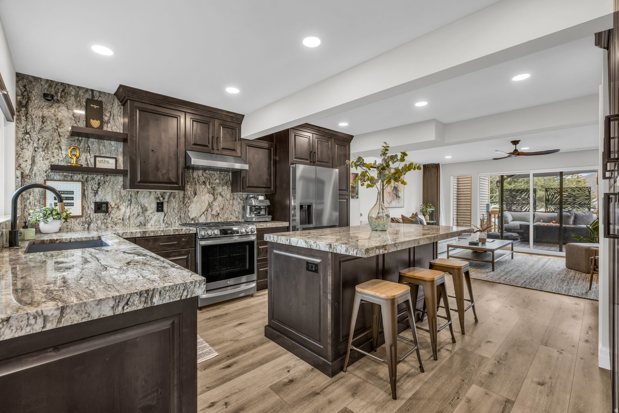 RACQUET CLUB VILLAGE SUB - Residential