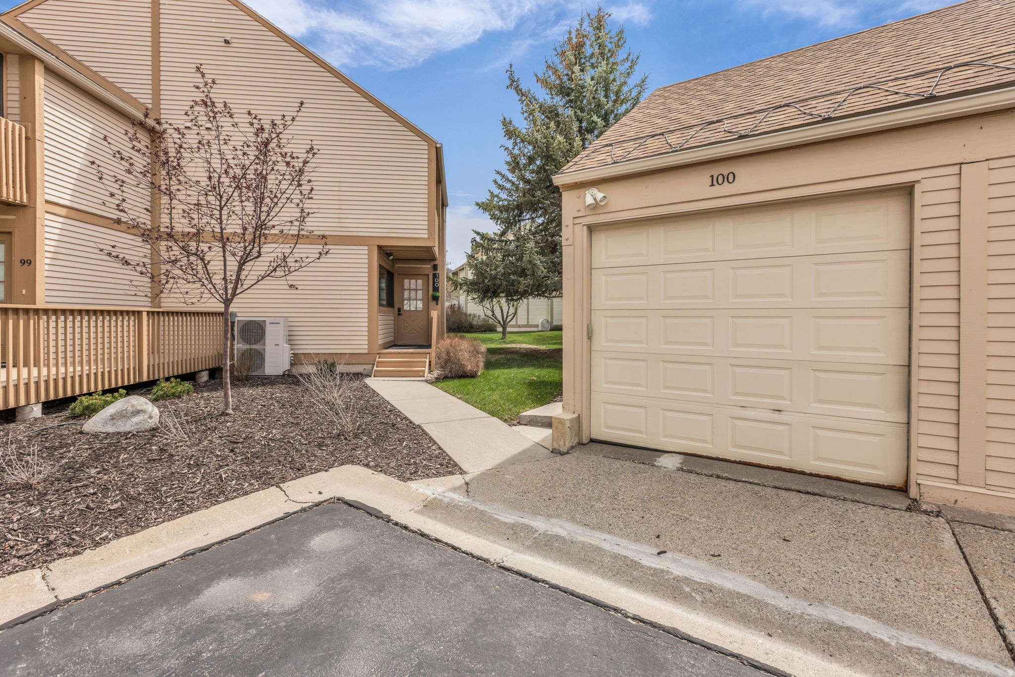 RACQUET CLUB VILLAGE SUB - Residential