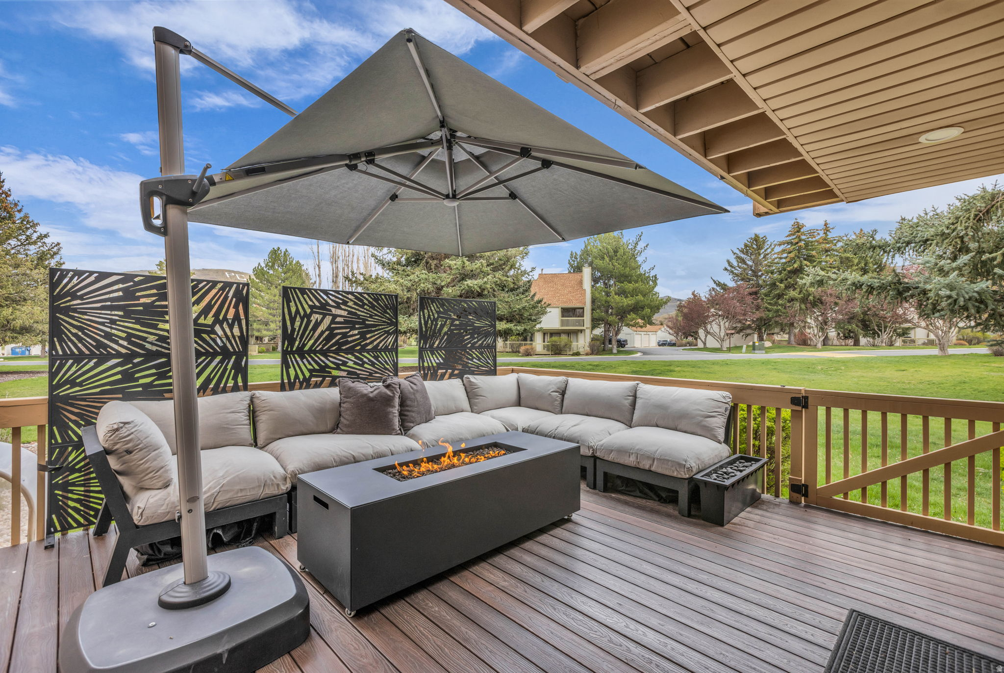 RACQUET CLUB VILLAGE SUB - Residential