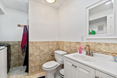 Tiny photo for 2377 W 2120 N, Clinton, UT 84015 (MLS # 2127136)