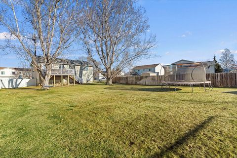 Tiny photo for 2377 W 2120 N, Clinton, UT 84015 (MLS # 2127136)