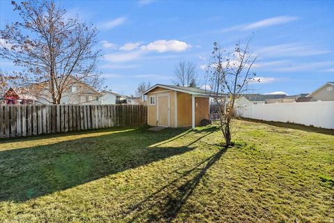Tiny photo for 2377 W 2120 N, Clinton, UT 84015 (MLS # 2127136)