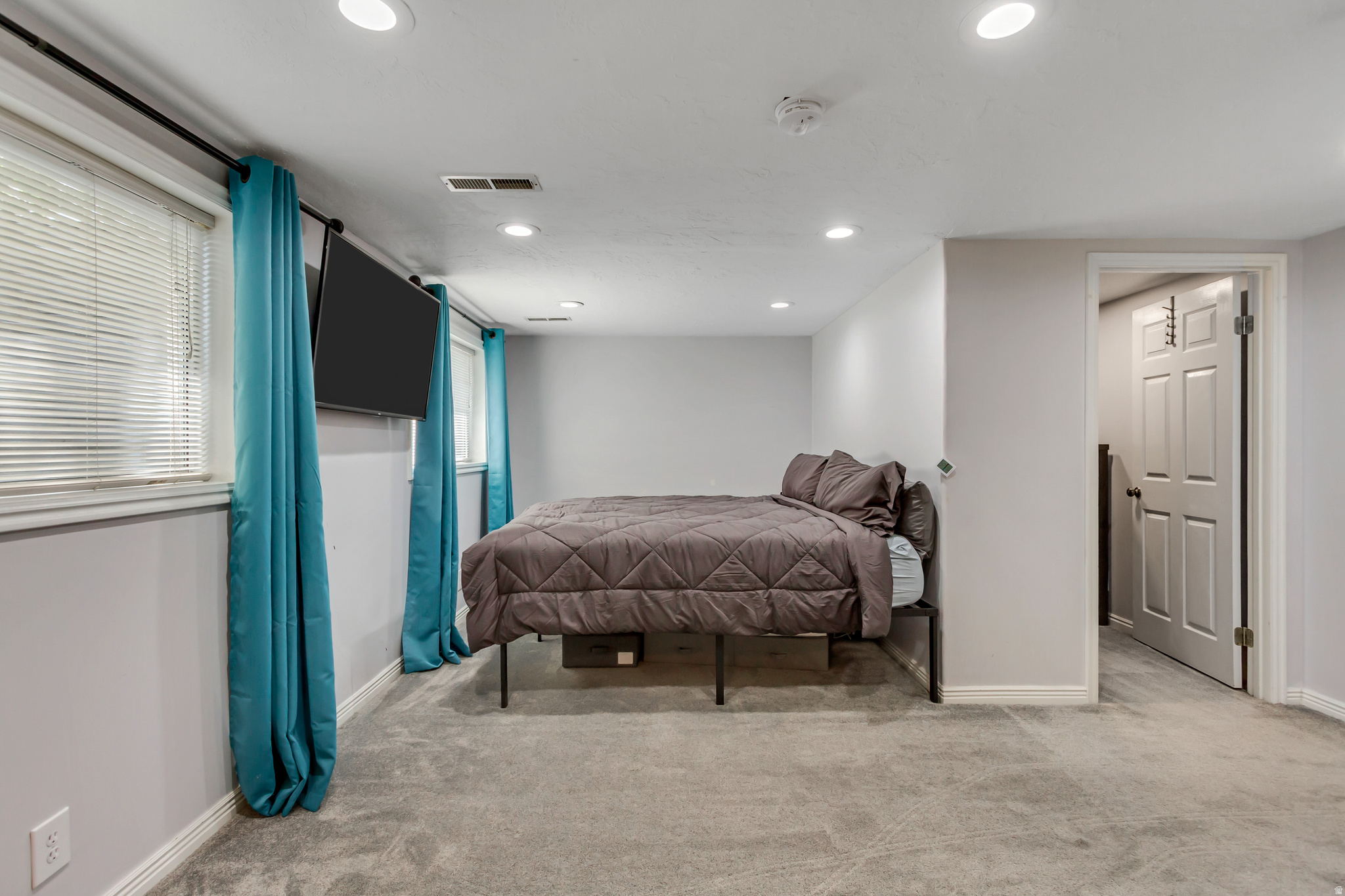 SANDY HEIGHTS SOUTH - Residential