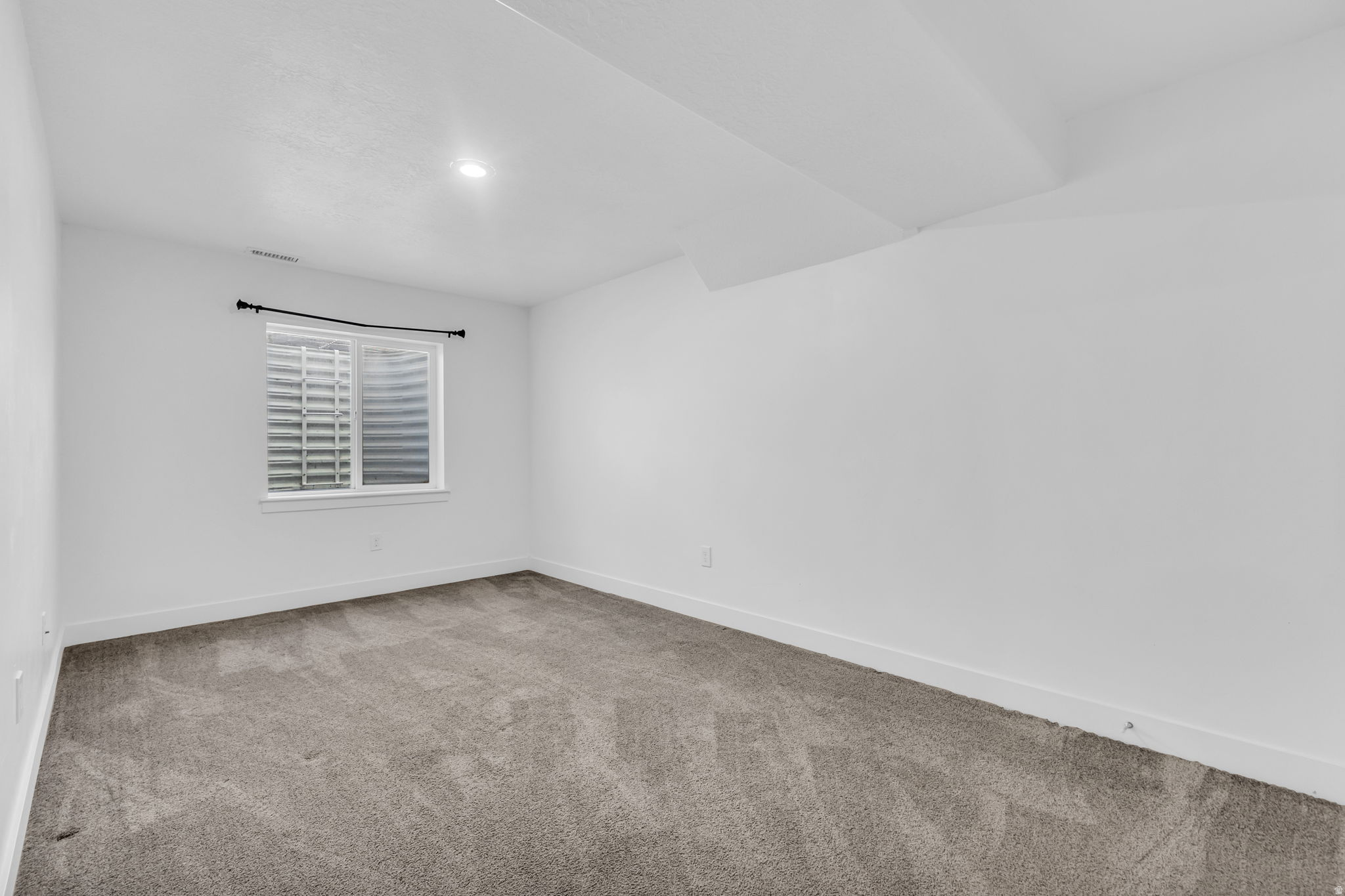 SILVER LAKE - Residential