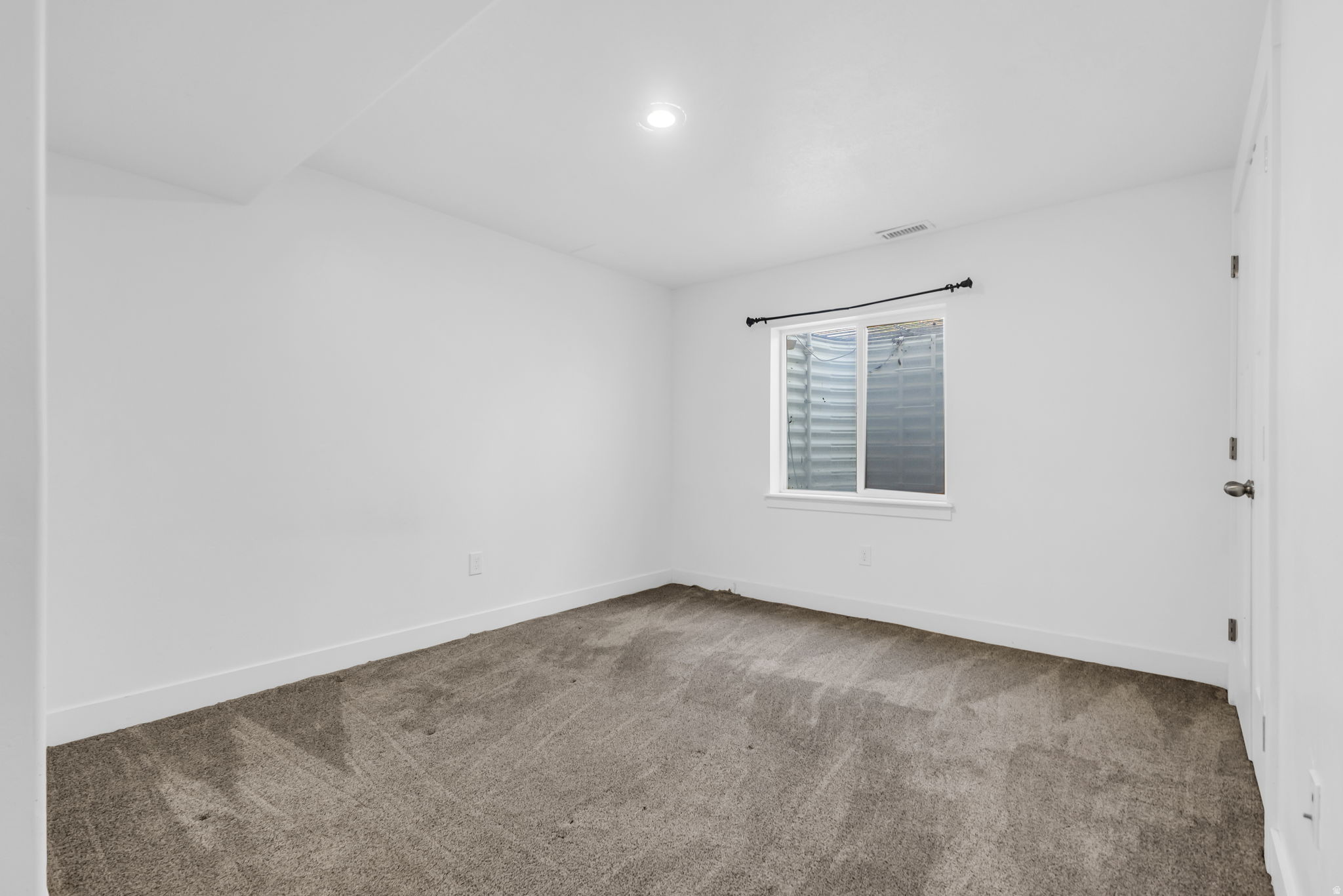 SILVER LAKE - Residential