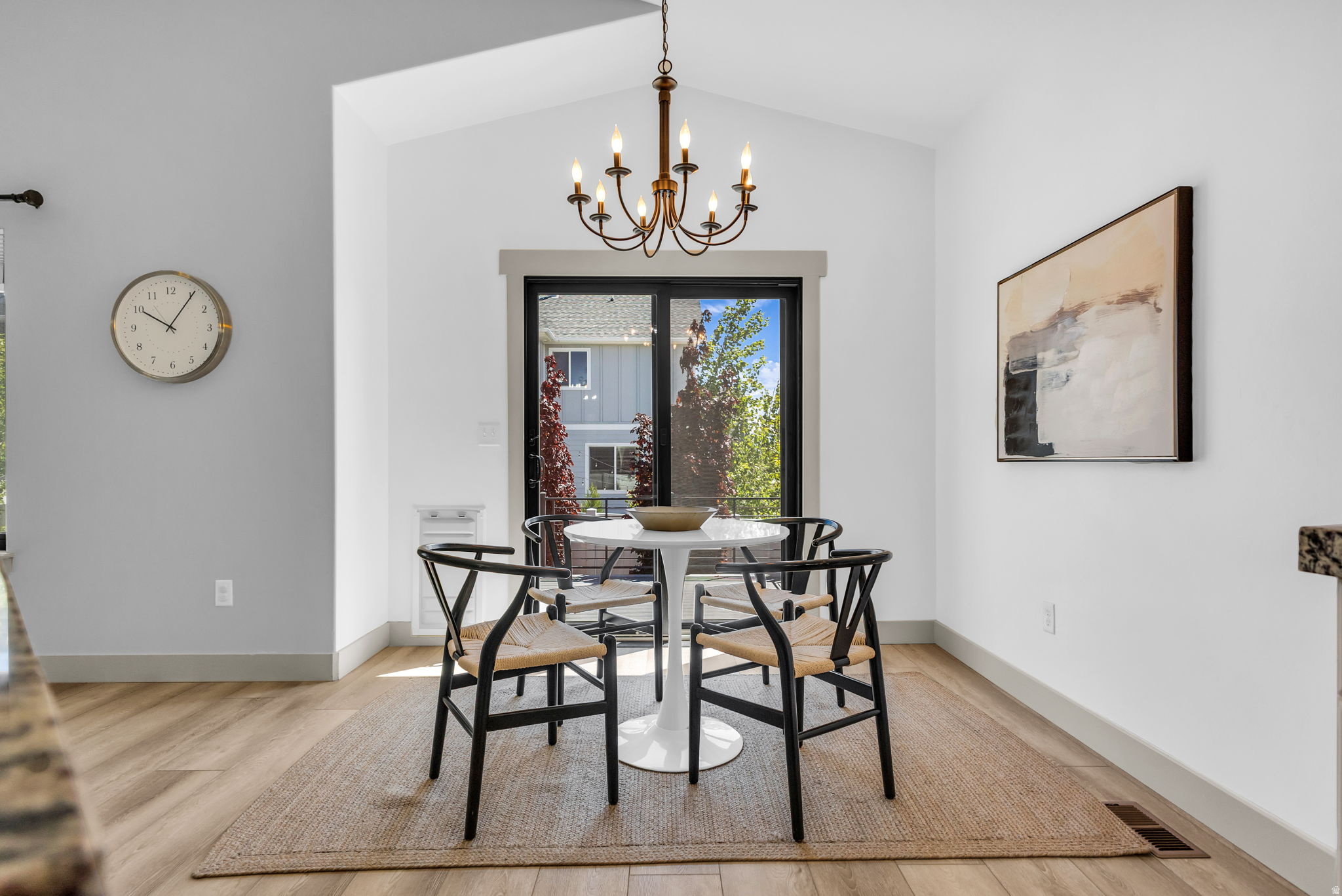 SILVER LAKE - Residential