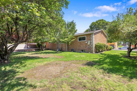 Tiny photo for 358 W 1200 N, Mapleton, UT 84664 (MLS # 2176887)