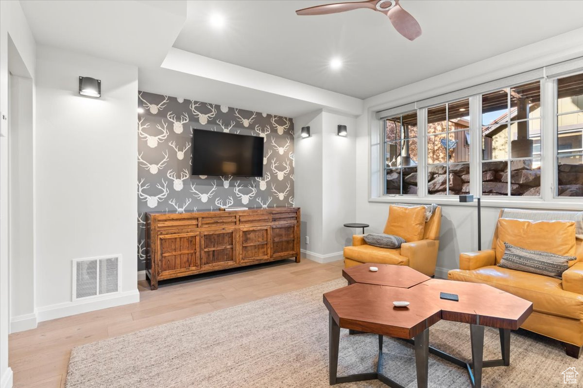 SNYDERS ADDITION - Residential