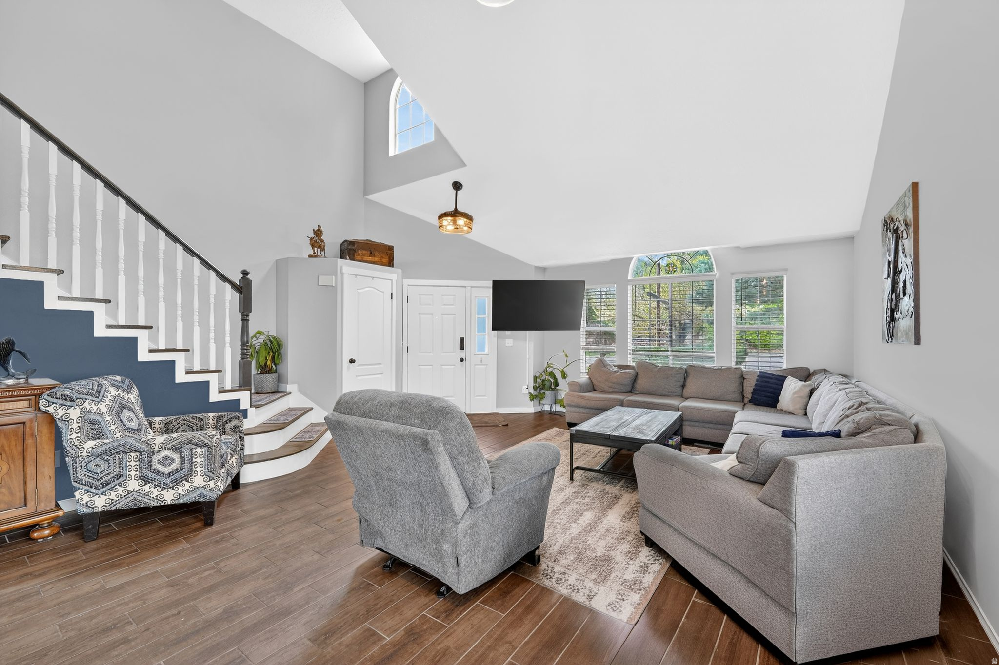 OAK WOOD HILLS - Residential