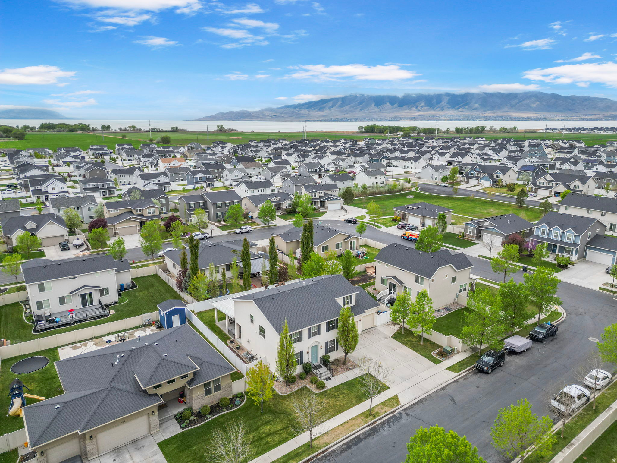 HARBOR VILLAGE - Residential