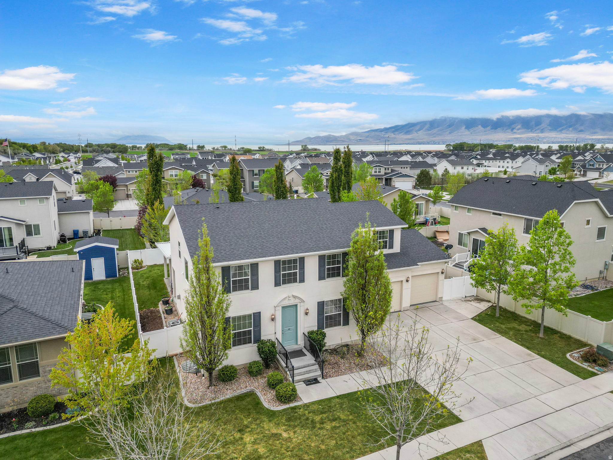 HARBOR VILLAGE - Residential