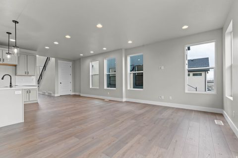 Tiny photo for 4992 W GREEN ASH LN, Highland, UT 84003 (MLS # 2136597)