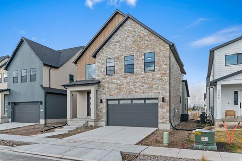 Tiny photo for 4992 W GREEN ASH LN, Highland, UT 84003 (MLS # 2136597)