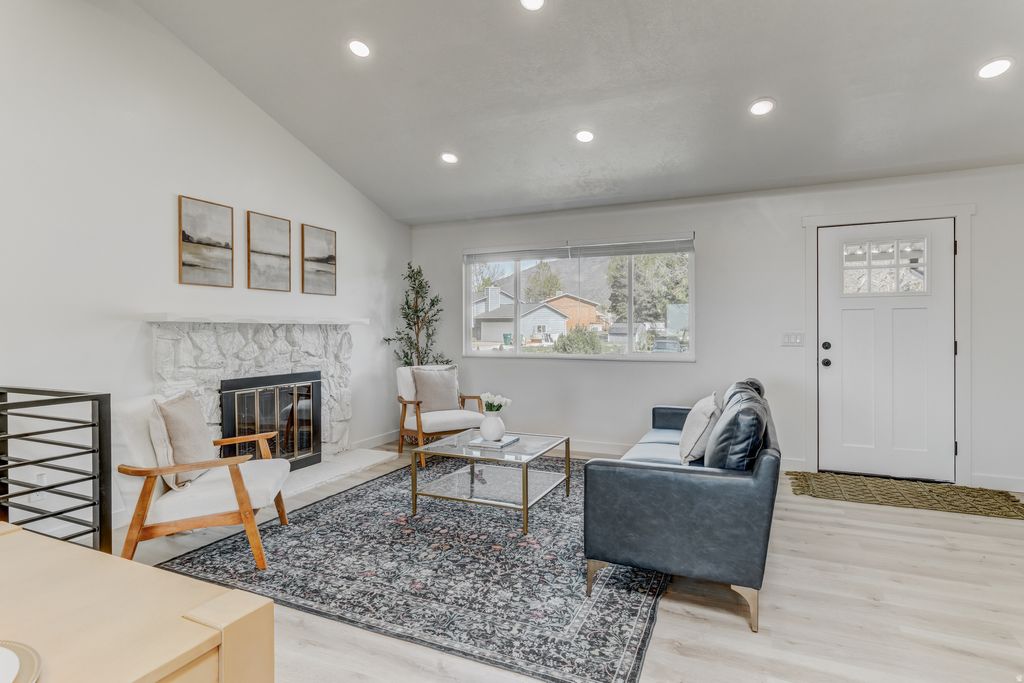 Photo of 2567 N 1450 E, Layton, UT 84040 (MLS # 2149119)