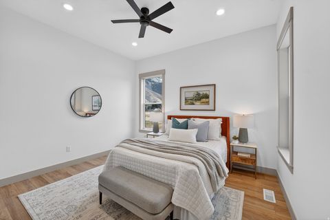Tiny photo for 1096 N 1000 E, Mapleton, UT 84664 (MLS # 2127857)